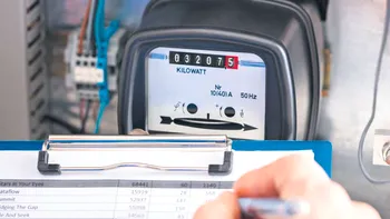 Cum s-a reașezat piața de energie sub spectrul expirării plafonării. Peste 2% din totalul consumatorilor au trecut la furnizorul cu PREȚUL cel mai mic