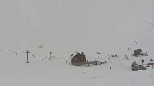 Autoritățile din Sinaia anunță record de zapadă la cota 2.000 pentru luna Martie