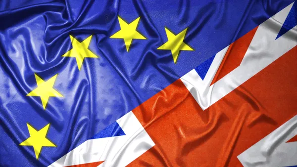 Financial Times: UE BLOCHEAZĂ încercările Marii Britanii de a adera la o convenție comercială paneuropeană