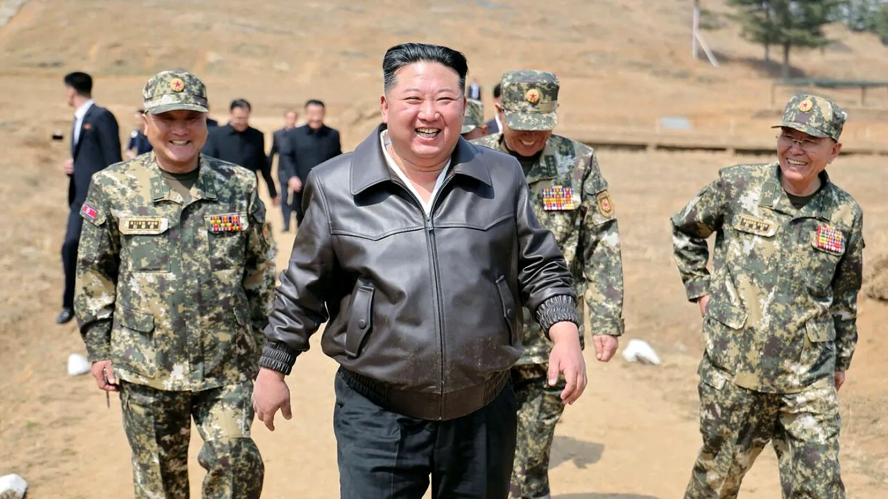 Coreea de Nord a lansat mai multe RACHETE balistice spre apele sale estice, conform autorităților sud-coreene