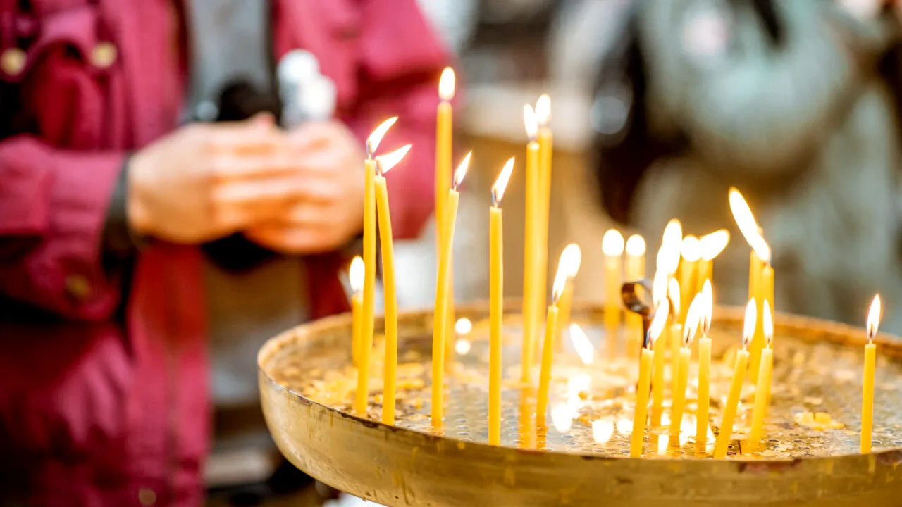 Moșii de toamnă 2024. Ce se împarte azi, de Sâmbăta MORȚILOR