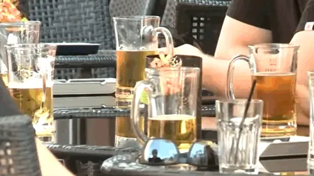 Cum trecem peste mahmureala de Anul  Nou. În cât timp dispare alcoolul din sânge