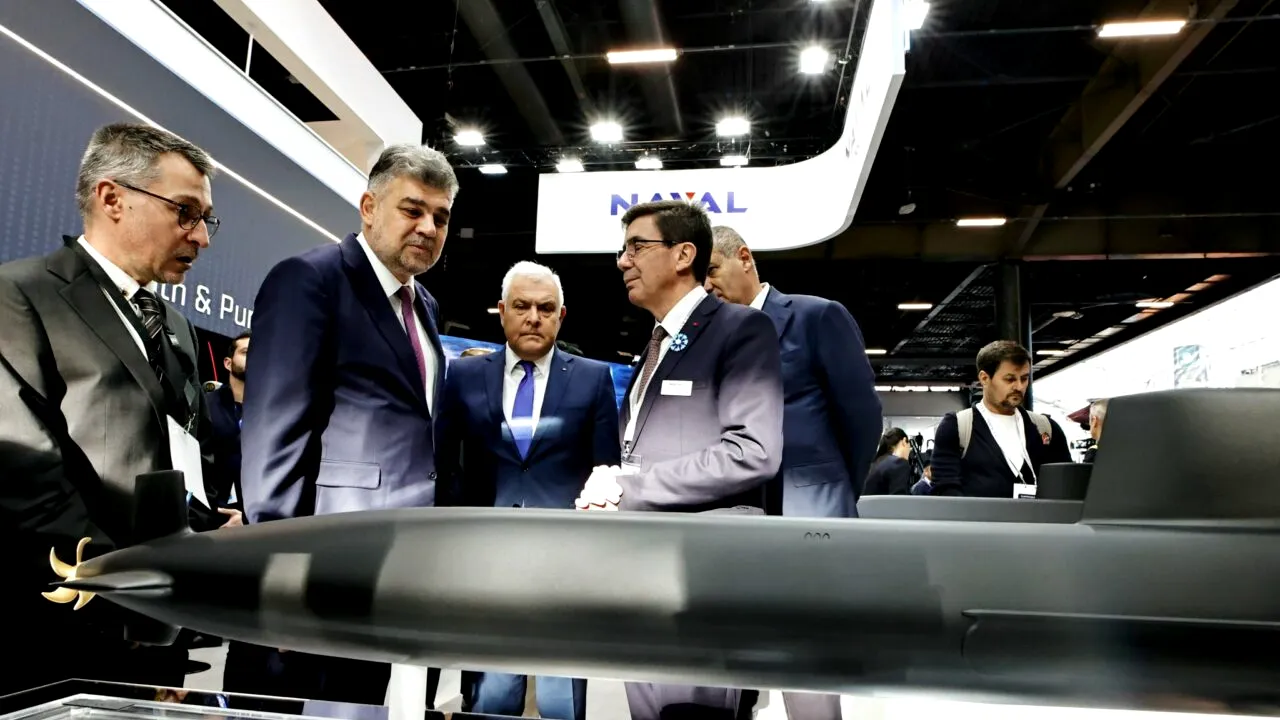 Marcel Ciolacu, la Salonul Euronaval din Paris: 