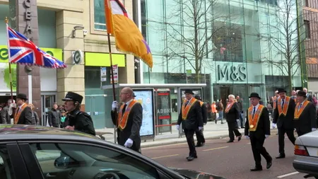Incidente violente în Irlanda de Nord, înaintea unei parade religioase