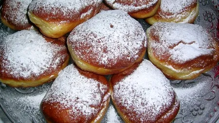 Gogoși mănăstirești pufoase, rețetă rapidă de post. Ingredientul SECRET folosit de măicuțe