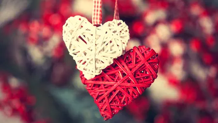 Dragobete, 24 februarie: tradiții și obiceiuri pentru a avea noroc tot anul. Cum alungă cuplurile ghinionul