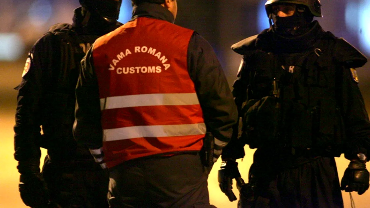 Funcționari ai ANAF și ai Autorității Vamale, trimiși în judecată pentru mită