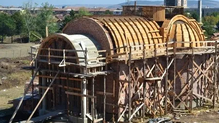 Alba: Bărbat care lucra construcția capelei Seminarului Ortodox , găsit mort în turla lăcașului
