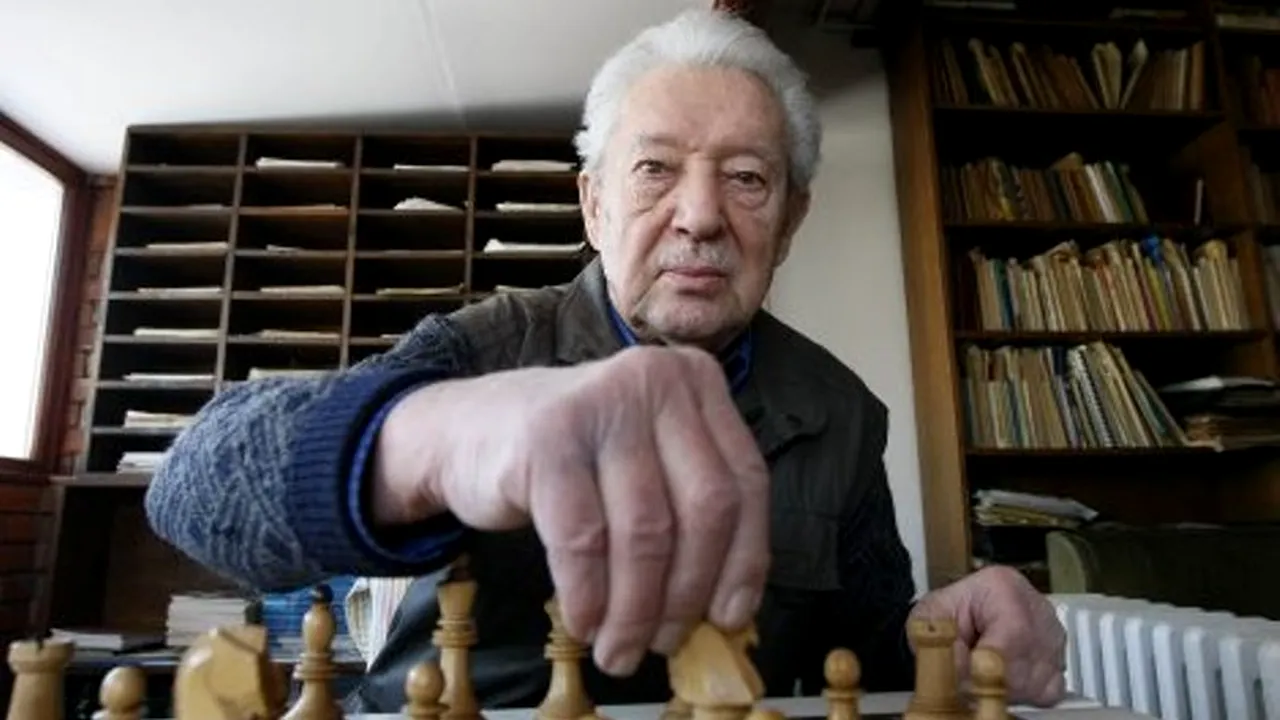 Svetozar Gligoric, legendar jucător de șah, a murit la 89 de ani