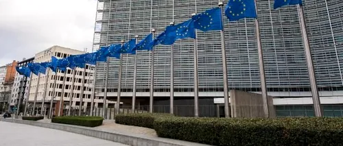 CORONAVIRUS. Comisia propune prelungirea restricției privind călătoriile neesențiale către UE până la 15 mai. „Nu ar trebui să lăsăm ușa deschisă atunci când ne protejăm casa”