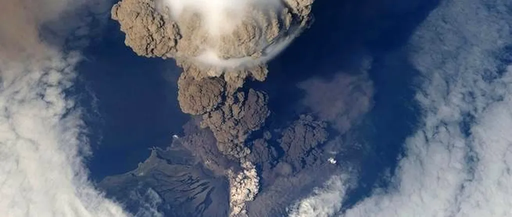 Descoperire incredibilă a savanților care au studiat erupția unui supervulcan. Ce s-a întâmplat cu omenirea în timpul iernii vulcanice