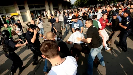 Bătaie cu săbii și bâte într-un restaurant din cartierul Crângași din Capitală 