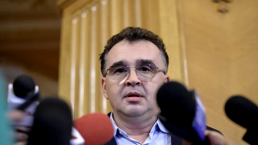 Marian Oprișan amenință: „Mă voi lega cu lanțuri de clădirea Guvernului”