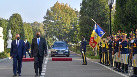 Discuție la nivel înalt. Ministrul Apărării a vorbit cu omologul său american despre securitatea din regiunea Mării Negre și despre suplimentarea trupelor SUA