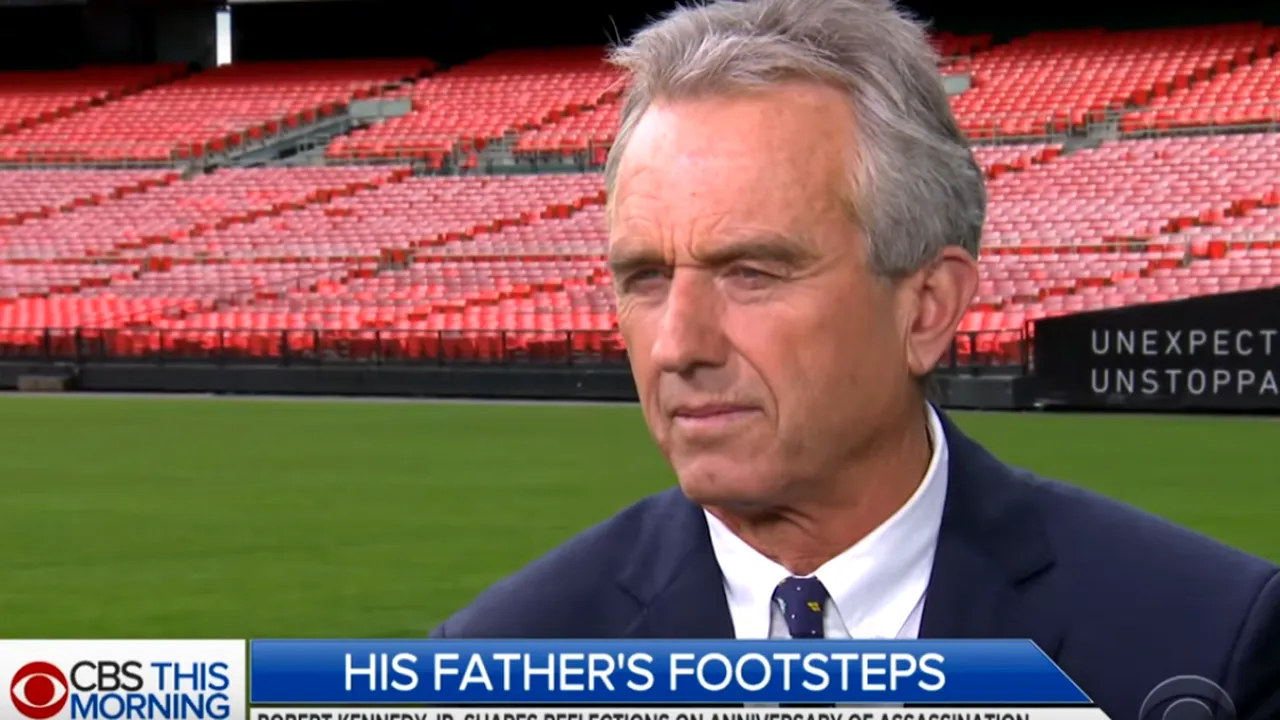 Instagram i-a șters contul lui Robert F. Kennedy Jr, nepotul regretatului președinte american, pentru că ar fi făcut afirmații false despre vaccinul pentru Covid!