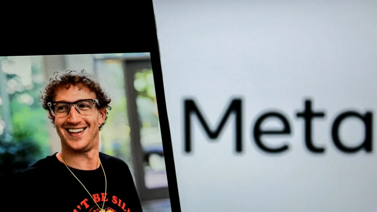 Zuckerberg trimite o undă de șoc. Dezvăluie că un angajat, cu ajutorul AI, poate face cât o echipă întreagă. Gigantul regândește strategia de angajări