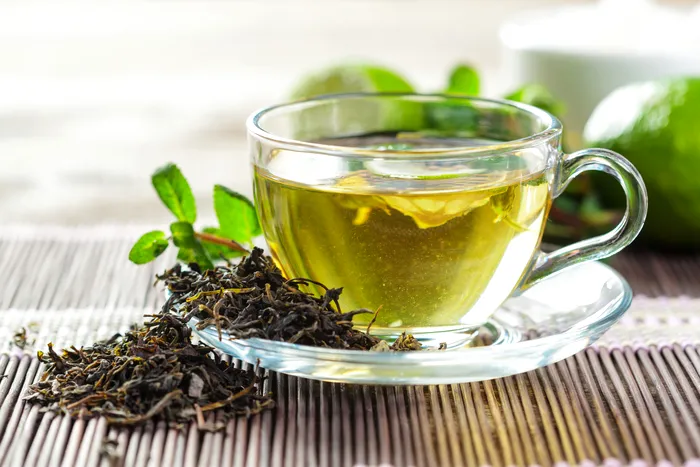 Băuturile despre care se spune că ar fi „aur” pentru creier. Un medic specializat în longevitate susține că pot reduce riscul de demență