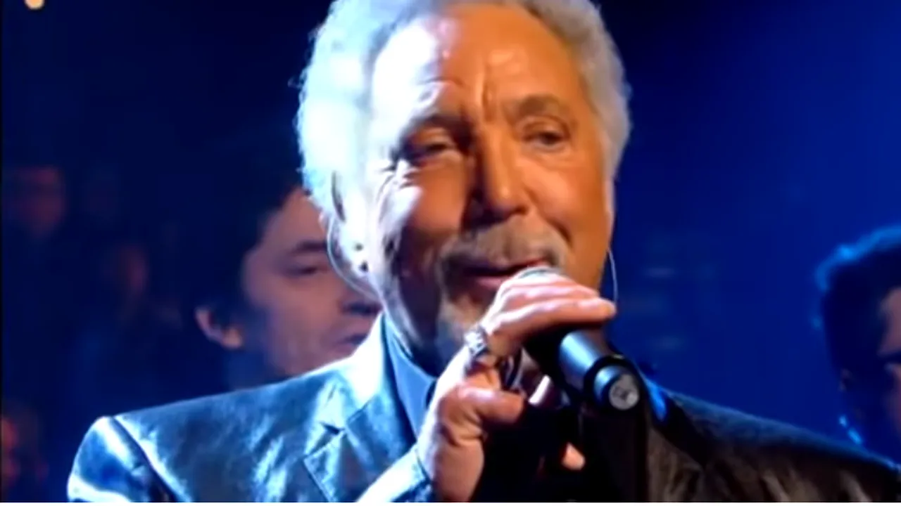 TOM JONES revine în România pe 26 iunie 2019. Hituri ca DELILAH, She's a lady și Hit or Miss vor răsuna la Cluj-Napoca