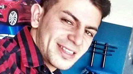 Un șomer nu a avut bani pentru un CV ca la carte, așa că l-a scris pe o FOAIE de hârtie. Ce s-a întâmplat apoi poate deveni SCENARIU de film