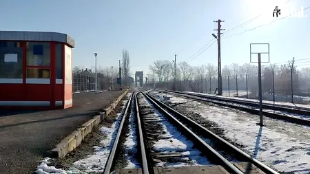 Accident FEROVIAR la Coțofenești. Un bărbat a fost rănit grav