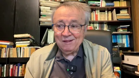 Ion Cristoiu: Culmea nucii în perete - Nicușor Dan a venit la expoziția militară BSDA cu copilul de 4 ani
