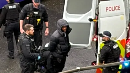 Panică pe aeroportul Heathrow. Poliția britanică a arestat un bărbat care ataca oamenii cu spray lacrimogen