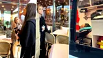 Andreea Bostănică și Iuliana Beregoi s-au luat la bătaie într-un restaurant de lux. Poliția și ambulanța au intervenit