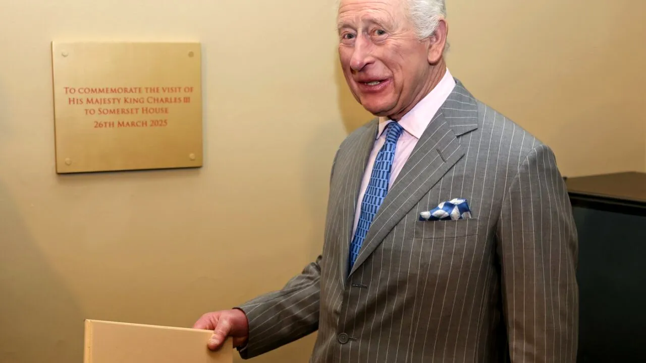 Regele Charles al III-lea și-a anulat activitățile publice pentru a continua tratamentul împotriva CANCERULUI