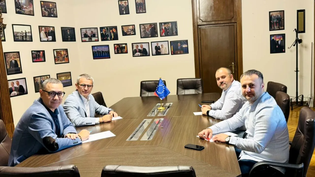 Victor Ponta invită parlamentarii și aleșii locali să se alăture platformei lansate după ce a pierdut alegerile