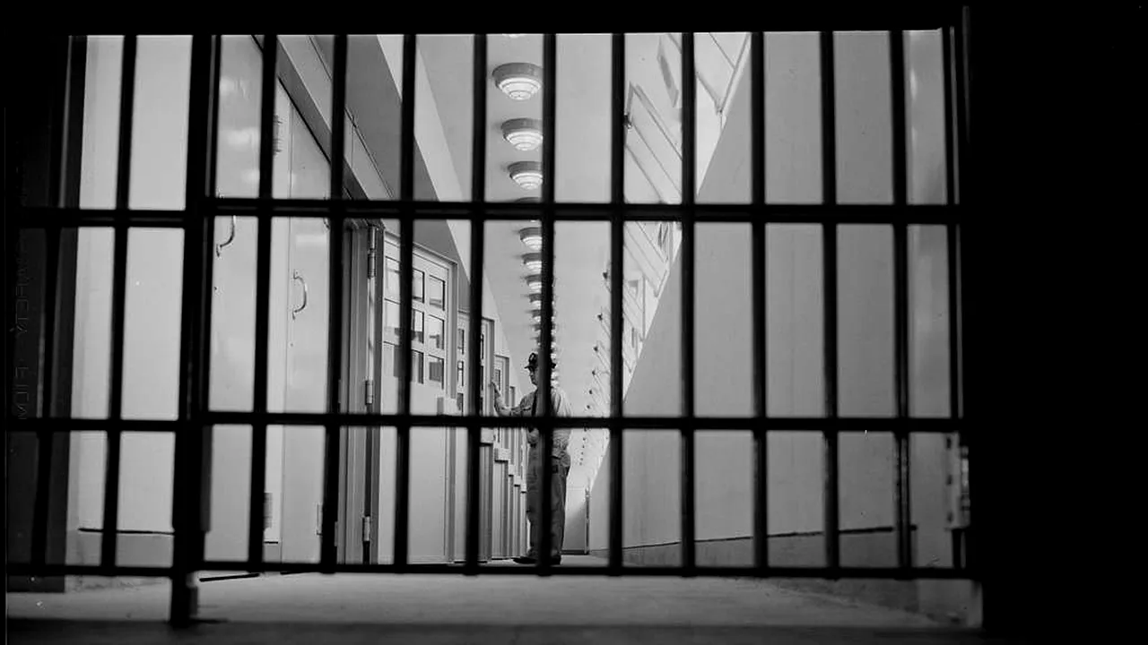 Contract semnat pentru construcția unui nou penitenciar în Prahova / Viitoarea închisoare va avea 1000 de camere la standardul de 4 metri