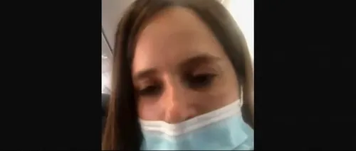 Scandal-monstru în avion! O mamă a fost dată afară cu tot cu copii, după ce fetița ei de doi ani nu a vrut să poarte mască (VIDEO)