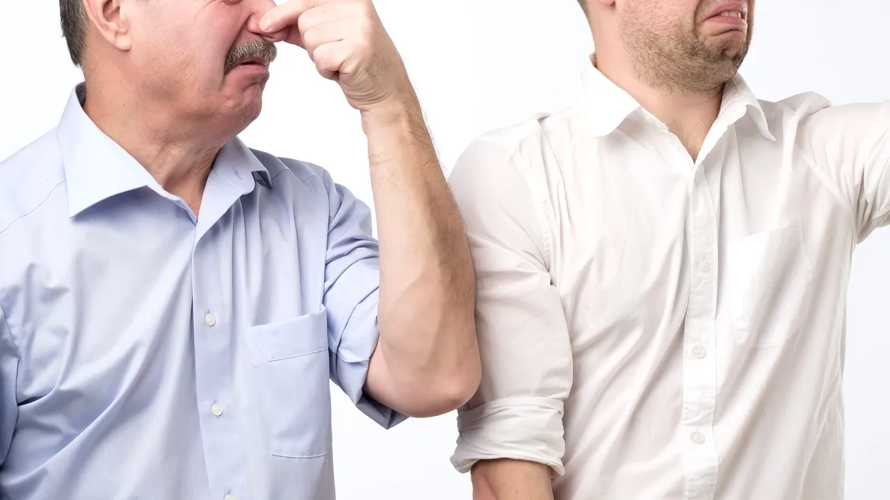 Inginerul care și-a dat angajatorul în judecată deoarece șeful lui dădea „vânturi