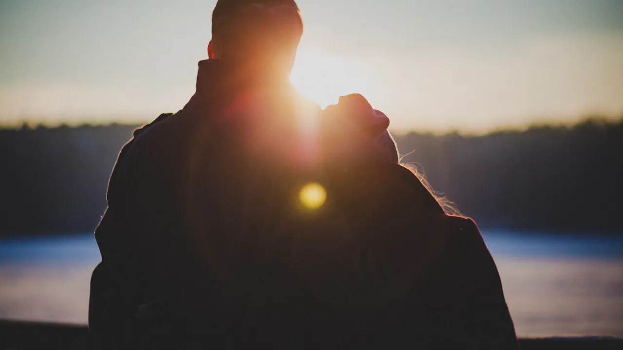 VOTEAZĂ: Sunteți de acord cu Parteneriatul Civil?