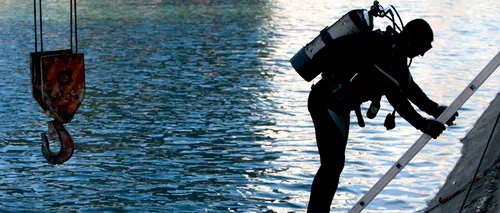 Bărbat de 30 de ani, scos de scafandri din Lacul Morii