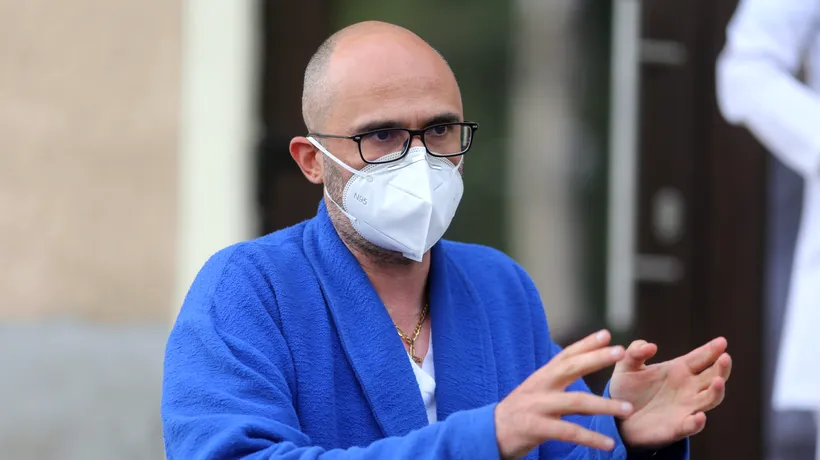 Avertismentul unui renumit pneumolog, manager al Spitalului ”Victor Babeș”: „Măștile din bumbac sunt periculoase!” La ce interval de timp schimbăm masca de protecție? (EXCLUSIV)
