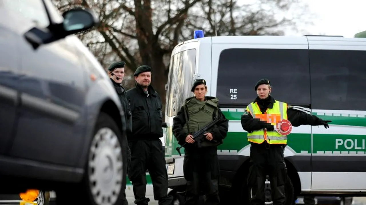 Doi români AU EVADAT dintr-o închisoare din Irlanda. În urma lor, a rămas ASTA 