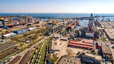 Trei persoane au fost reținute în urma perchezițiilor DNA în Portul Constanța. Vameși și comisionari vamali ar fi primit 19.000 de euro mită