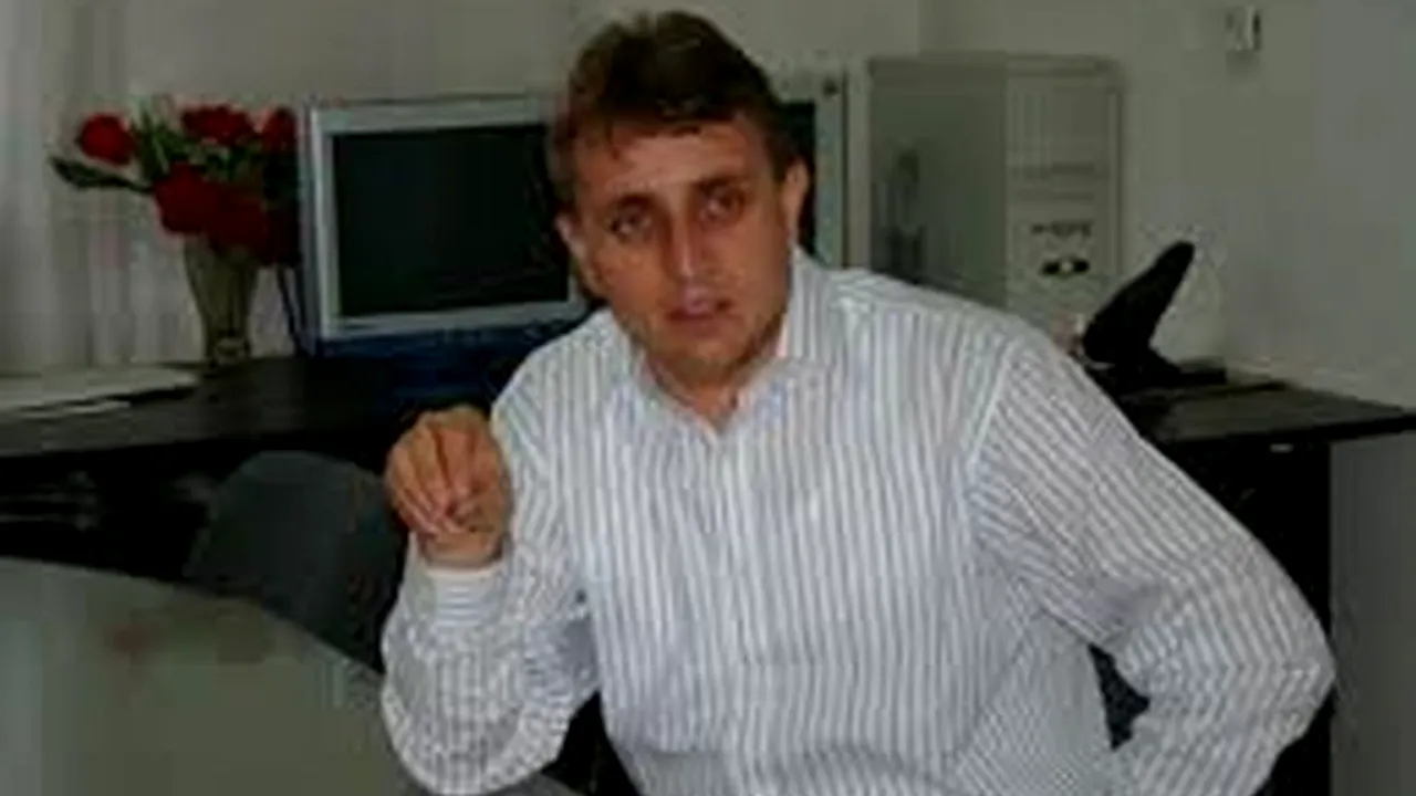 Liderul PSD Neamț îi publică numărul lui Lucian Bode. Arsene: E un ministru transparent, nu-i așa?