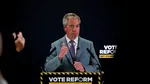 Alegeri parlamentare parţiale în Anglia. Liderul Reform UK, Nigel Farage, câștigă lupta în care principalul său adversar a fost un bărbat cu un coș de gunoi pe cap