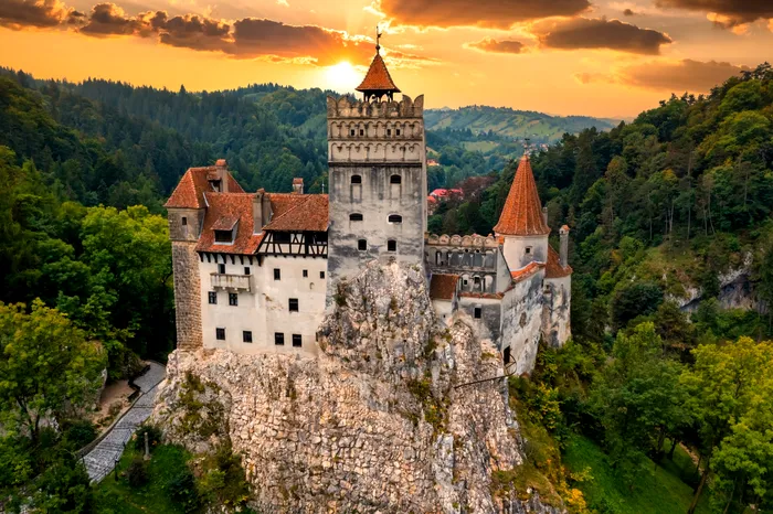 „Castelul Bran rămâne în proprietatea familiei Habsburg”. Ce rol are, de fapt, afaceristul care gestionează moștenirea lui Elvis Presley