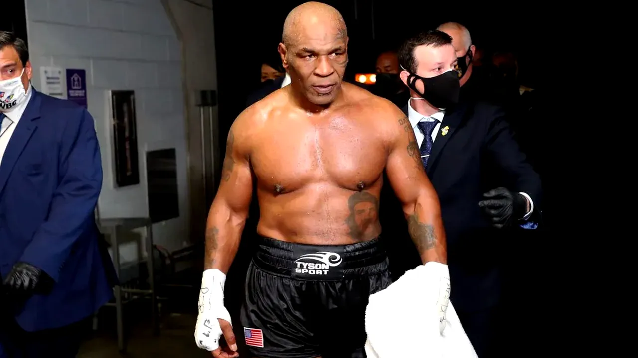 Mike Tyson admite că a boxat sub influența drogurilor: „Nu simțeam loviturile încasate”