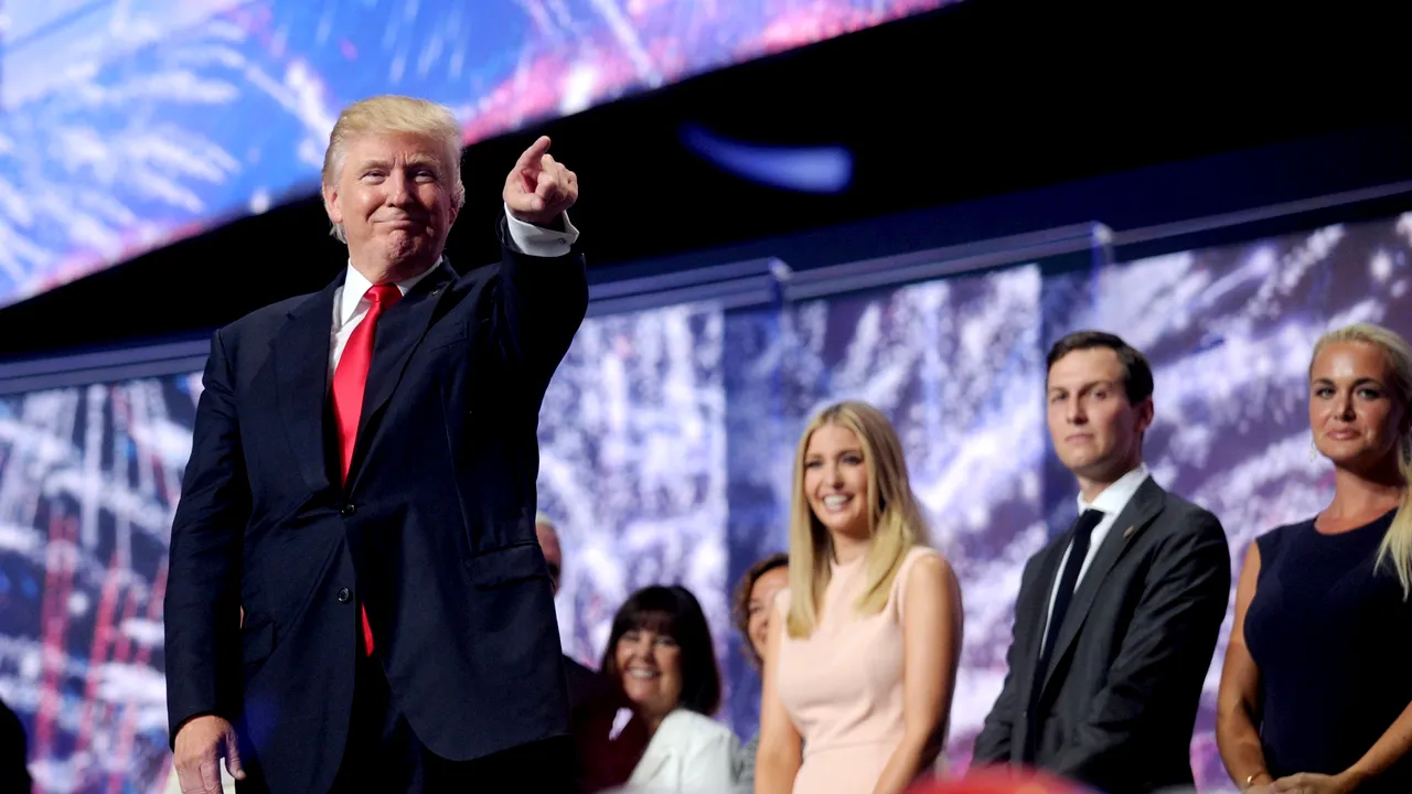 Poate Trump nu știe multe lucruri despre Hitler, însă un lucru esențial îl au în comun