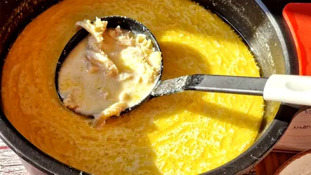 Rețetă ciorbă de burtă de post | Cele două ingrediente cu care să înlocuiești smântâna și burta de vită