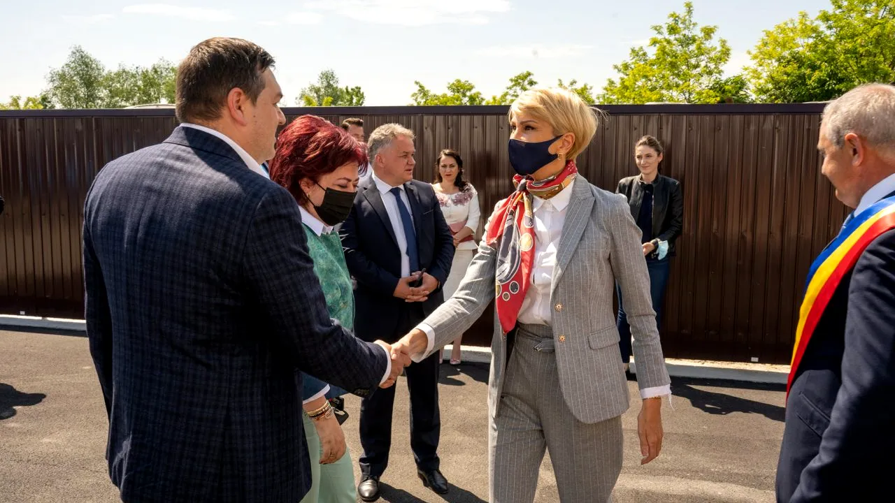 Raluca Turcan a anunțat când vor crește pensiile în România