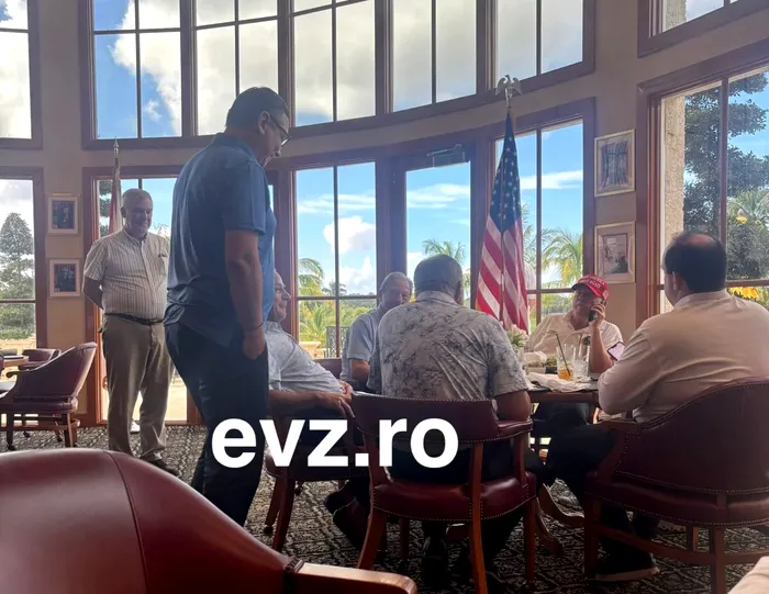 Victor Ponta cu Donald Trump, la Mar-a-Lago. sursa: EVZ