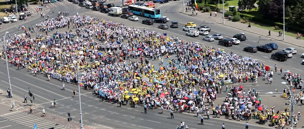 FOTO-VIDEO | Protest în București. Profesorii bat, din nou, la ușa „PALATELOR”. Traseul mitingului la care sunt așteptați 20.000 de persoane