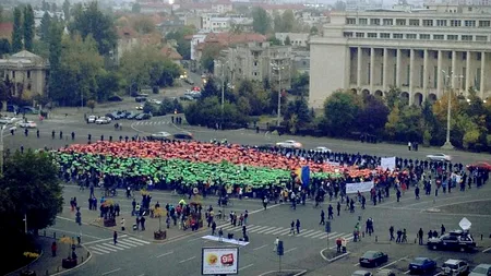 Aproape 4.000 de manifestanți antiRoșia Montană, în marș prin fața DNA. A șaptea duminică de proteste. LIVE