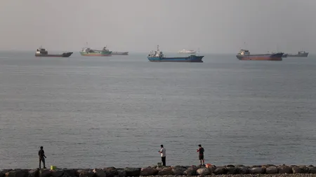 Reuters: Qatar trimite din nou petroliere GNL prin Strâmtoarea Ormuz, în ciuda tensiunilor și a scăderii traficului maritim