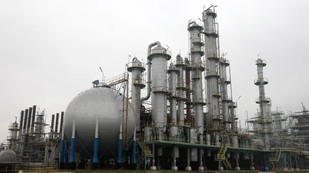 Oltchim și-a redus pierderile cu peste 20% în primul semestru