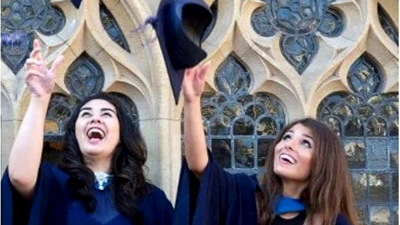 Despărțirea, o afacere prosperă. Două prietene câștigă anual 100.000 de lire iar povestea lor de succes a pornit după ce una dintre ele a fost părăsită de iubit. „I-am făcut cadou un bilet...